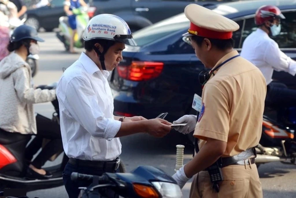 Không có bảo hiểm xe máy sẽ phạt tiền theo quy định Nhà nước
